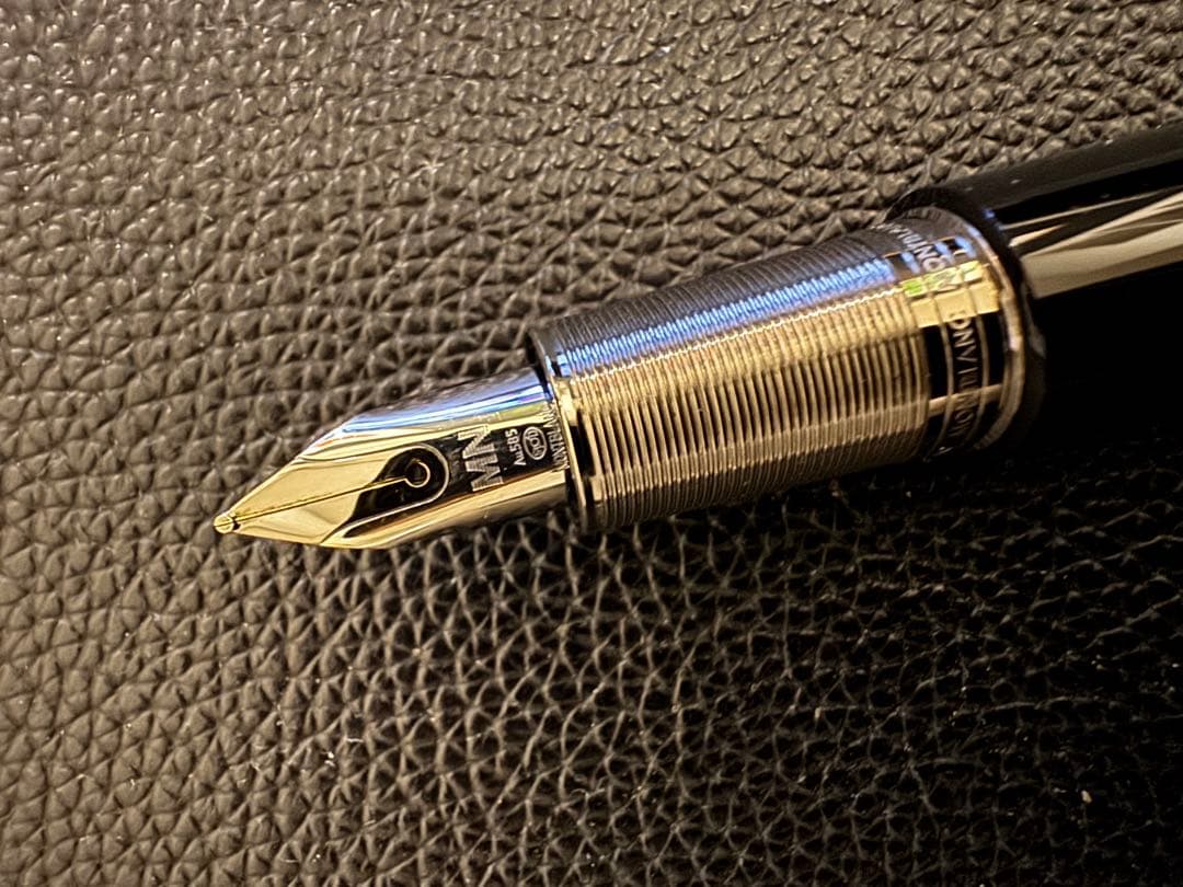 【そら豆】MONTBLANC M マーク・ニューソン 万年筆