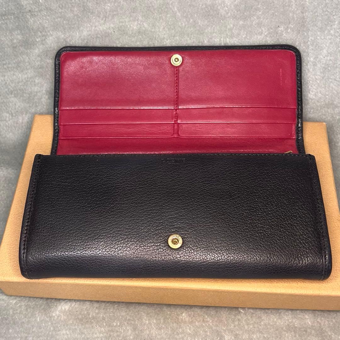 ロエベ LOEWE 二つ折り長財布 AMAZONA 113.95.F11