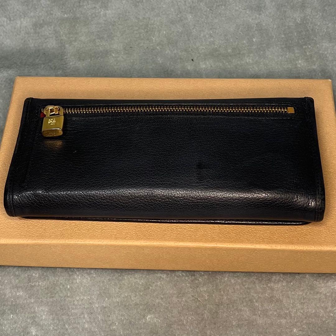 ロエベ LOEWE 二つ折り長財布 AMAZONA 113.95.F11