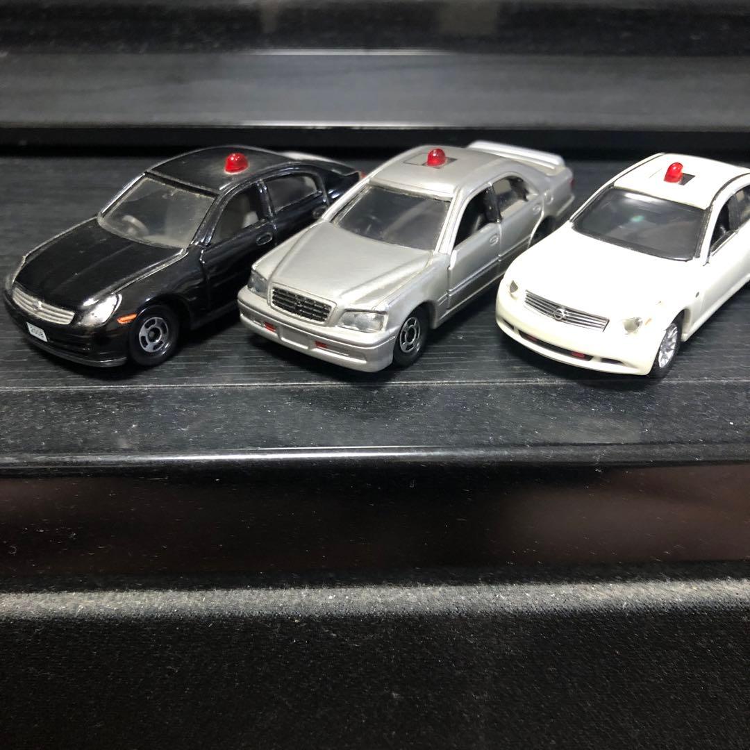 トミカ 覆面パトカー　ハイエース　機動隊バス　右翼