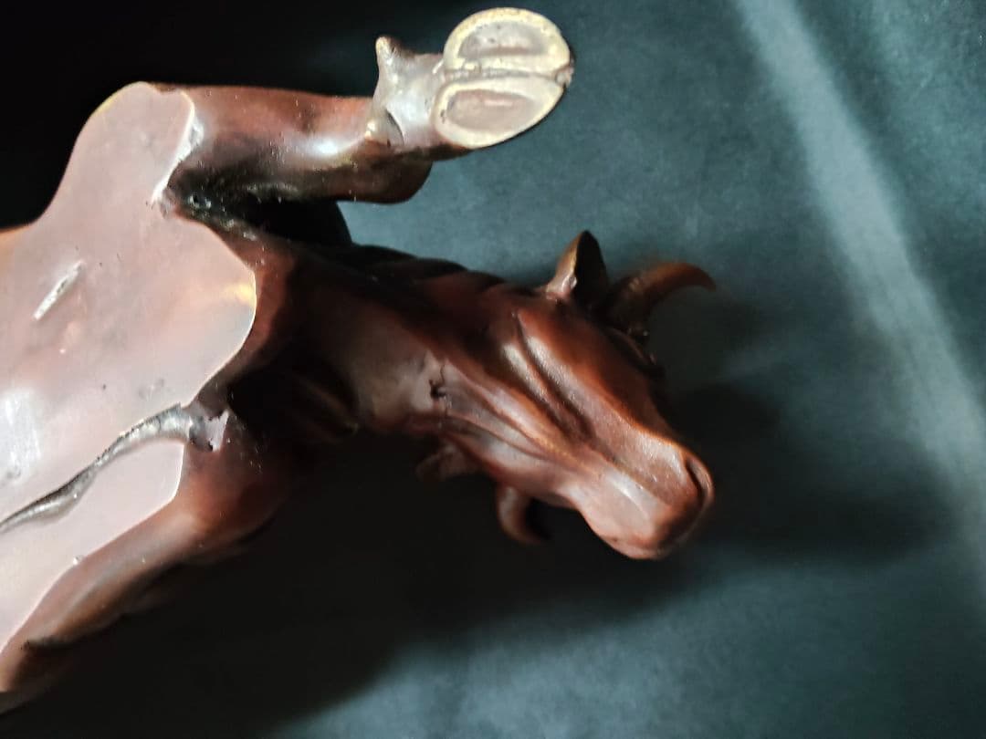 重量9.6kg】銅製 臥牛 置物 在銘 親子 牛 縁起物 オブジェ 骨董