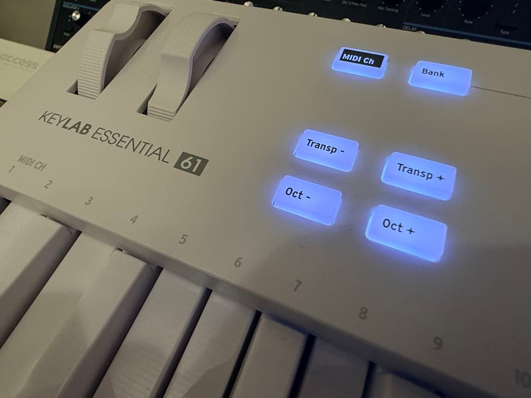 限定】Arturia Keylab 61 mk3 Alpine White - メルカリ