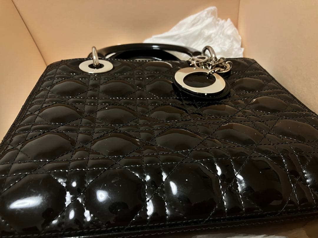 レディディオール カナージュ パテントレザー ハンドバッグ　ミディアム