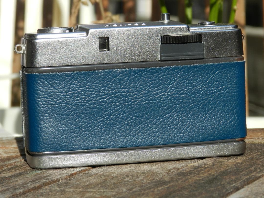 美品 OLYMPUS PEN EES EE-S フィルムカメラ 濃紺 オリジナル