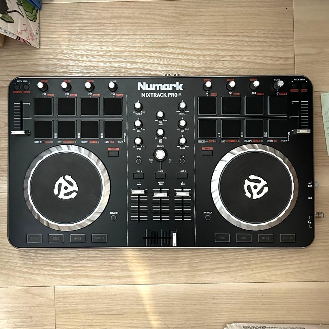 【美品】Numark Mixtrack Pro II DJコントローラー Numark Mixtrack Pro II 2-channel DJ Controller | Sweetwater