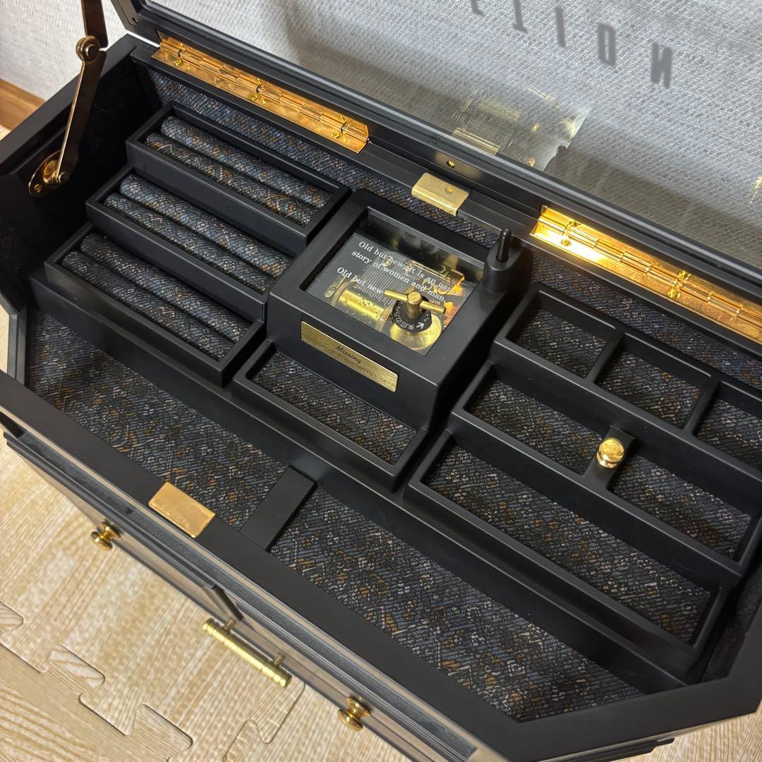 DISCRETION オルゴール ジュエリーボックス 3段