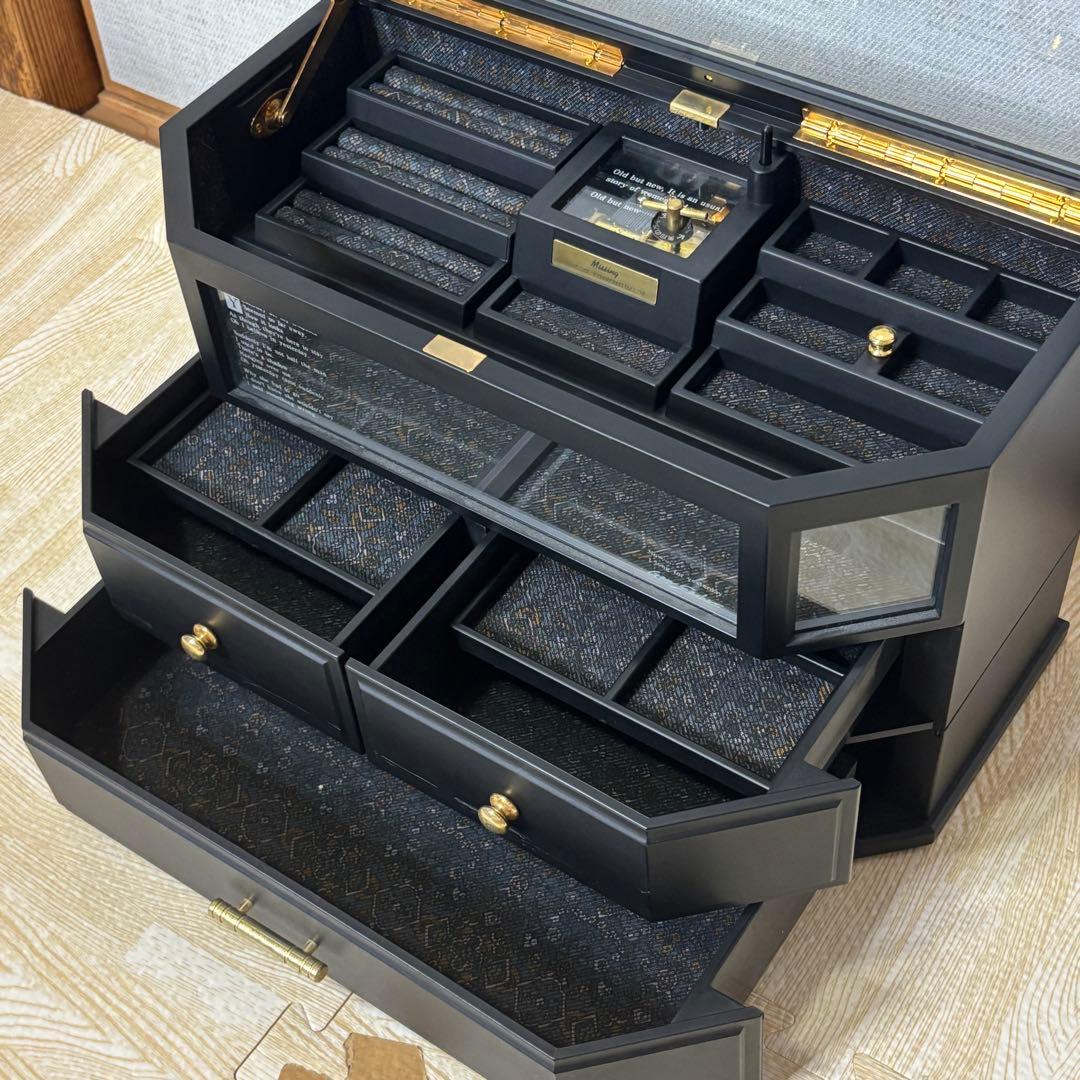 DISCRETION オルゴール ジュエリーボックス 3段