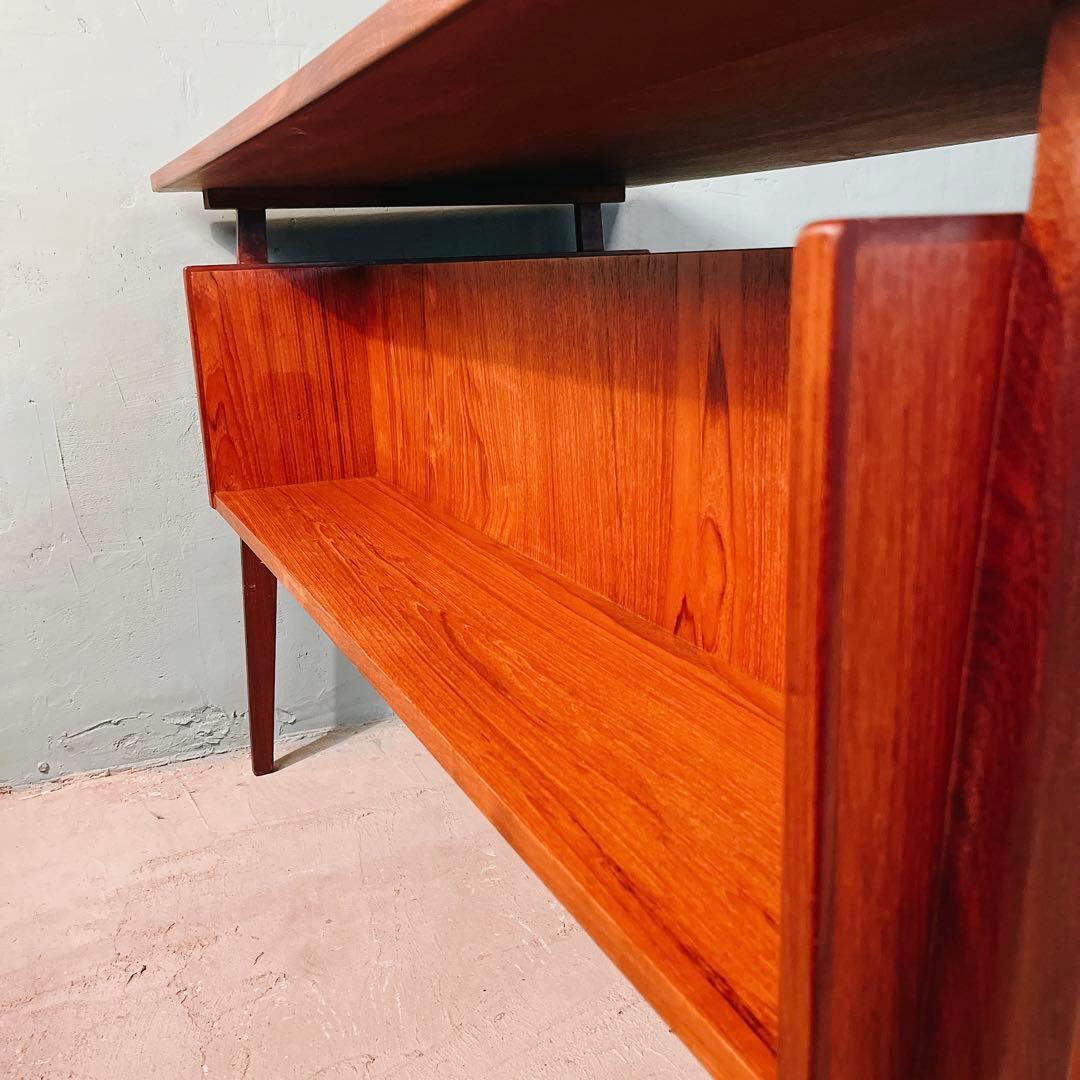 デンマーク　チーク材　デスク　北欧家具　北欧ビンテージ