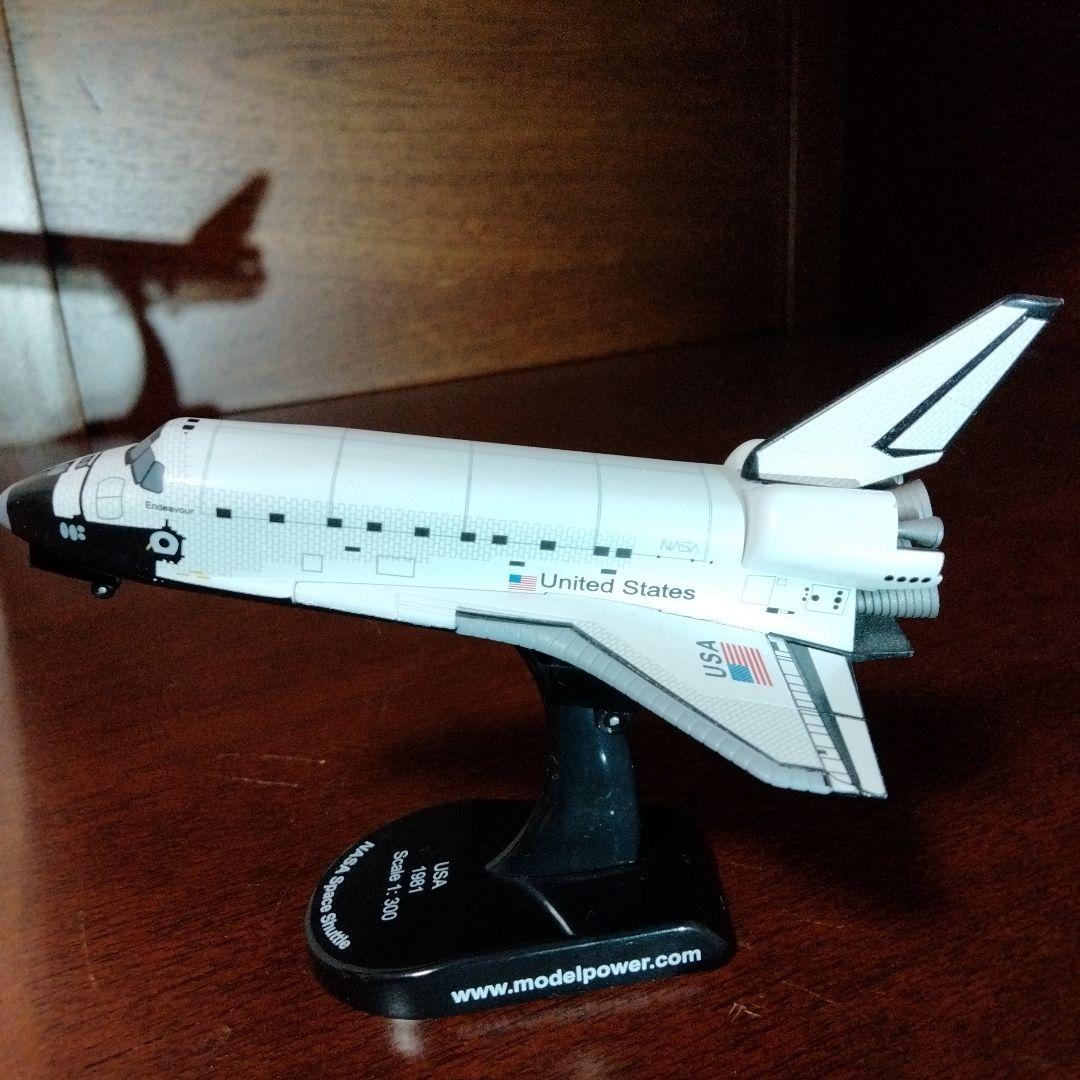 スペースシャトル エンデバー1:300 完全ダイキャスト