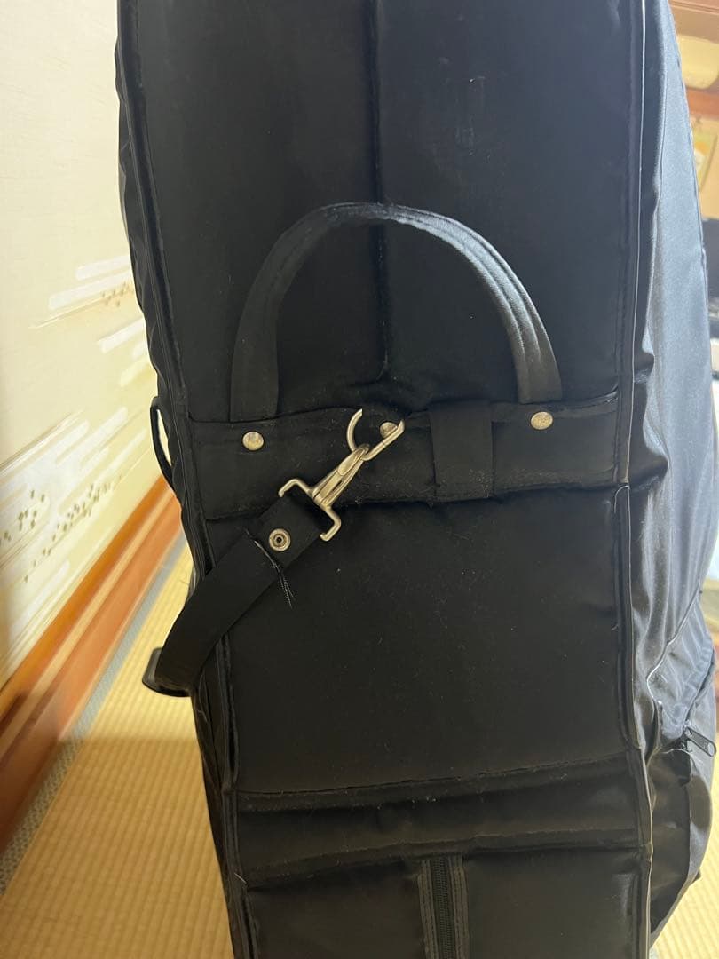 コントラバス　ケース