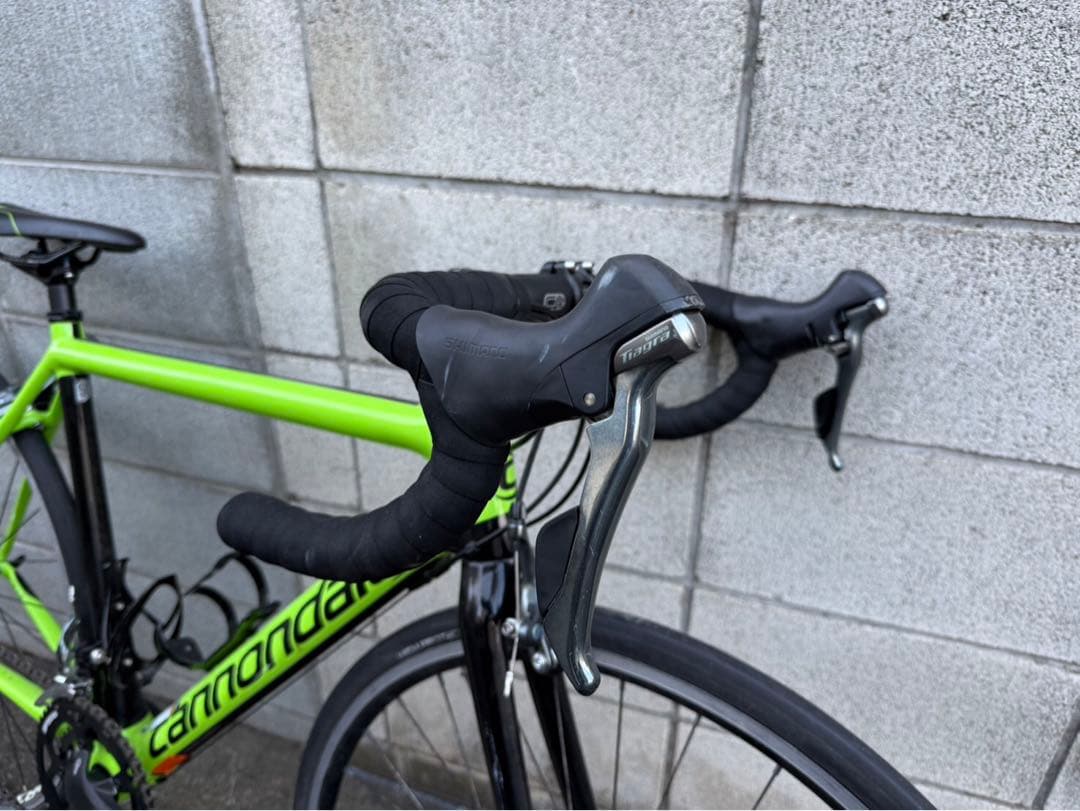 キャノンデール　スーパーシックスエボ　フルカーボンロードバイク　送料無料