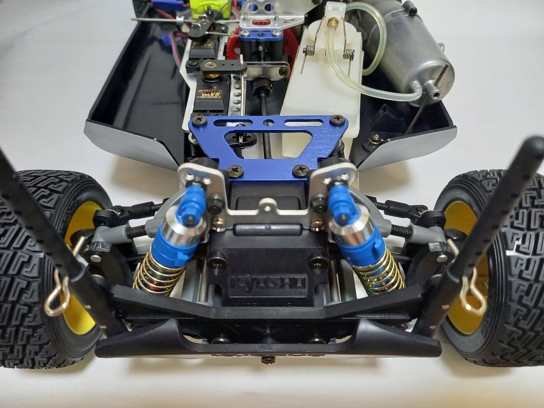 京商1/8エンジンラジコン