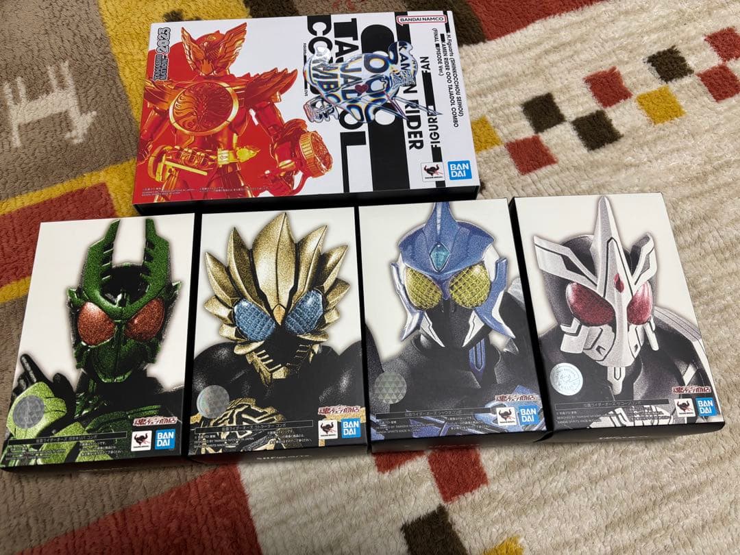 S.H.Figuarts 真骨彫製法 仮面ライダーオーズ　セット売り サ*ー様 仮面ライダー フィギュアーツ バンダイ Amazon.co.jp