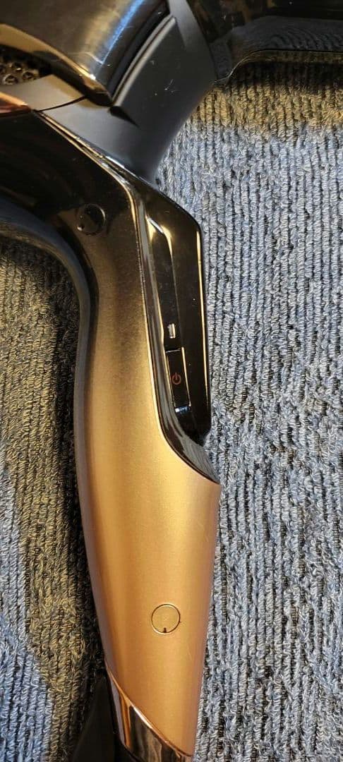 ドライヤー REPRONIZER 4D Plus