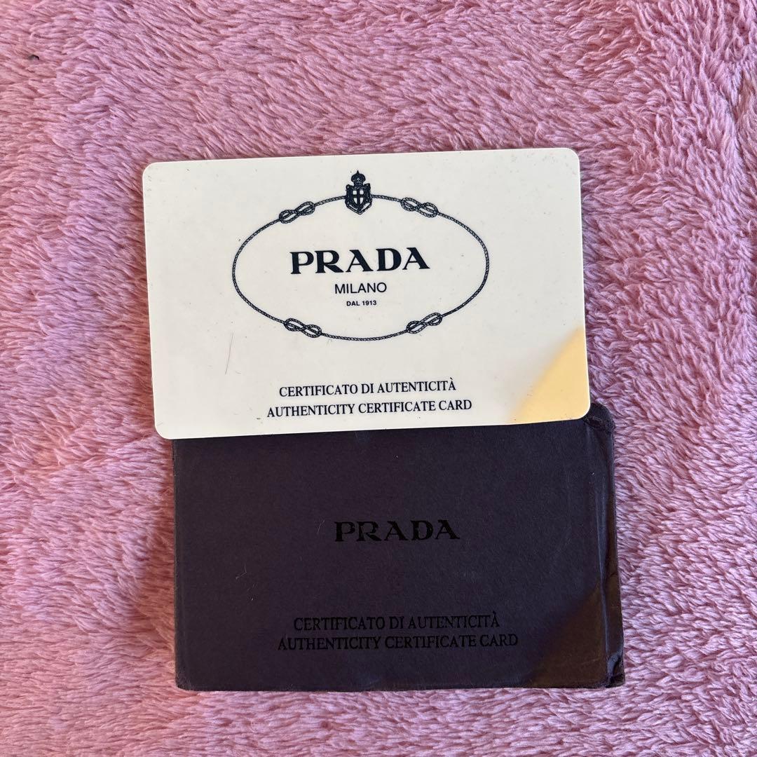 PRADA ブラック ショルダーバッグ　ロゴ　正規品