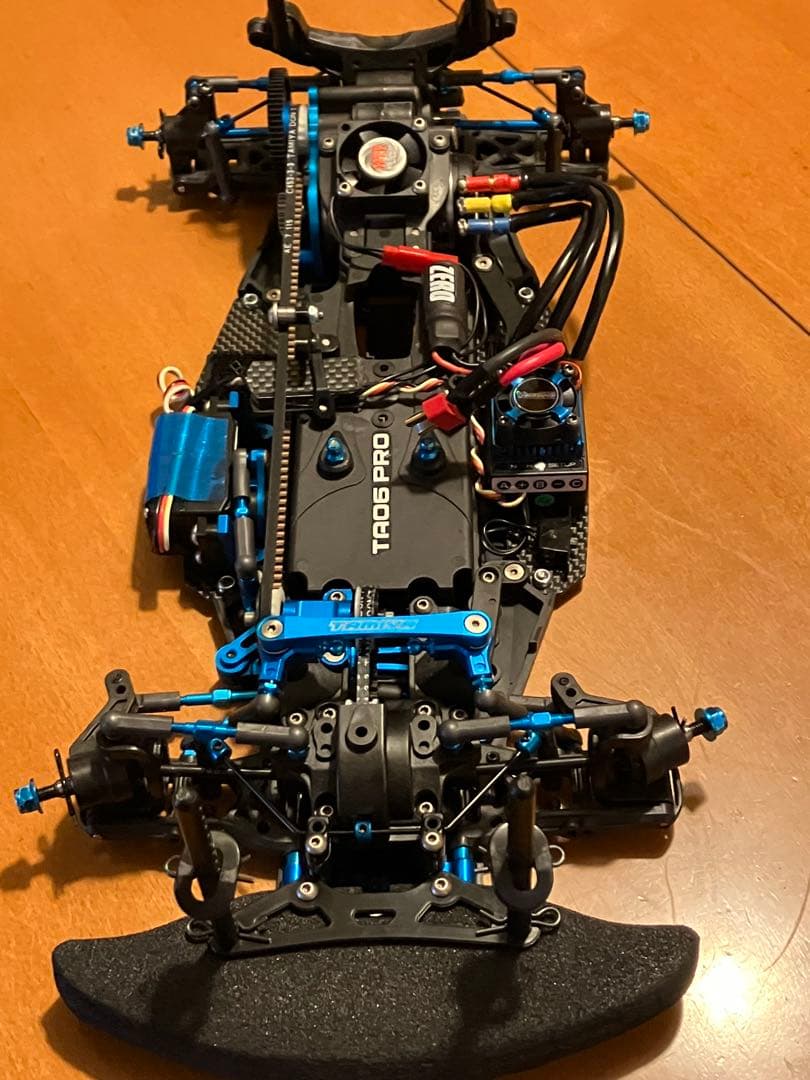 タミヤ TA06メカ＆オプションその他パーツ付き