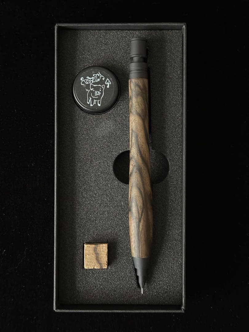 こぶた工房 シャープペンシル 黒柿孔雀杢ブラック金具0.5mm