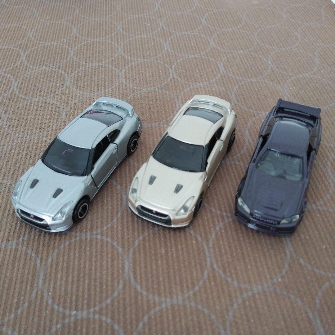 トミカスカイラインGT-Rなど24台セット