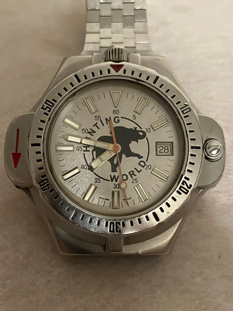 値下げ 稼働★HUNTING WORLD コンパスウォッチ ＱＺ腕時計 電池新品
