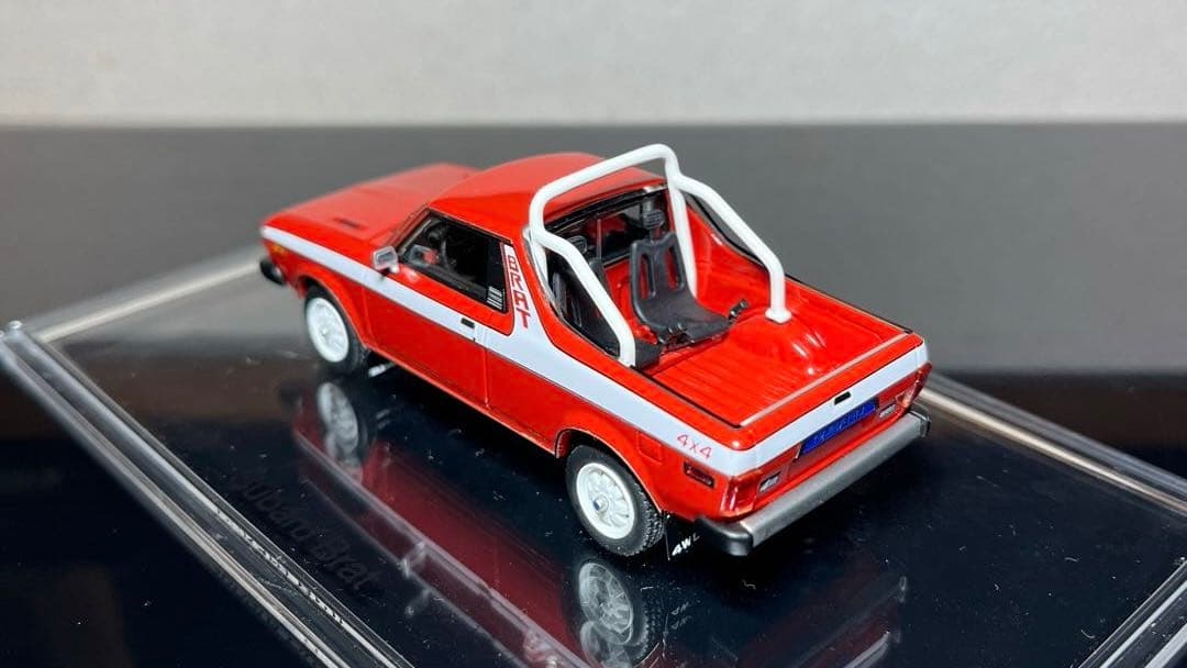 超レアモデル❗️ミニカー 1/43 DNA スバル ブラット レッド