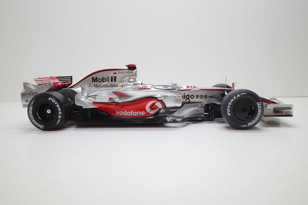【限定1/8】マクラーレンMP4-23 (全長60cm) ※お問合せ下さい！