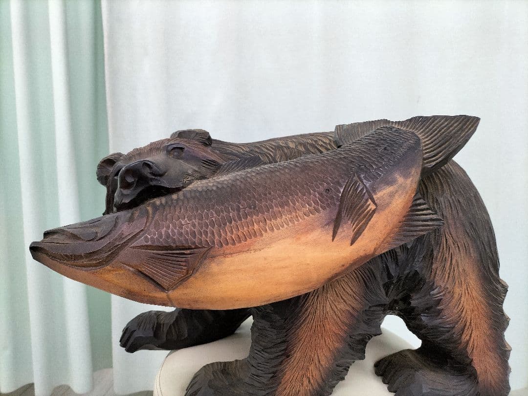 クマ 魚 木製彫刻 クマ 魚 木製彫刻 【公式通販】