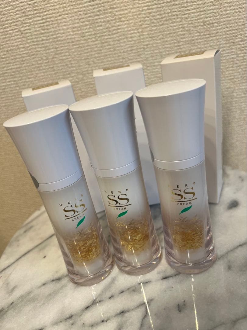 ☆ ロイヤル化粧品 ☆ SSクリーム 3本
