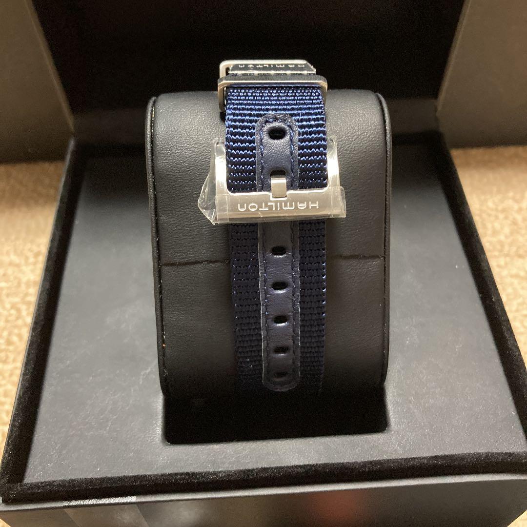 イタリアヴィットーリオエマヌエーレ3世30セント希少使用済切手。台紙