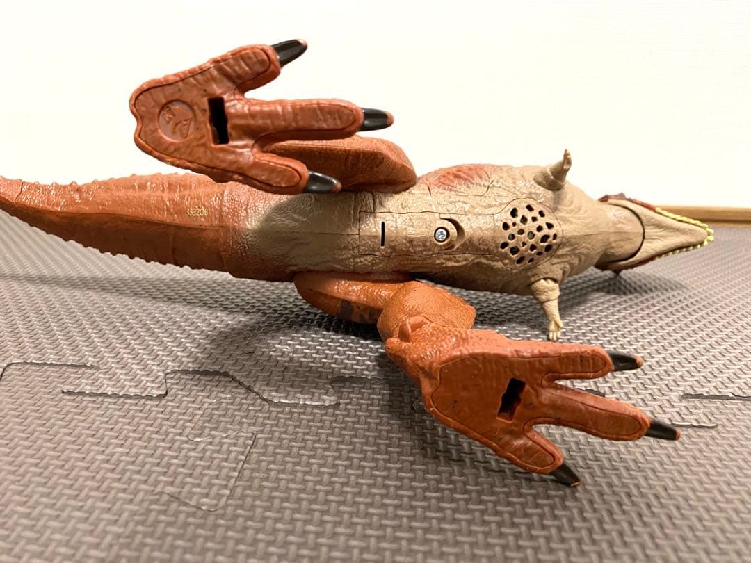 【美品】ジュラシック・ワールドカルノタウルスアロサウルス