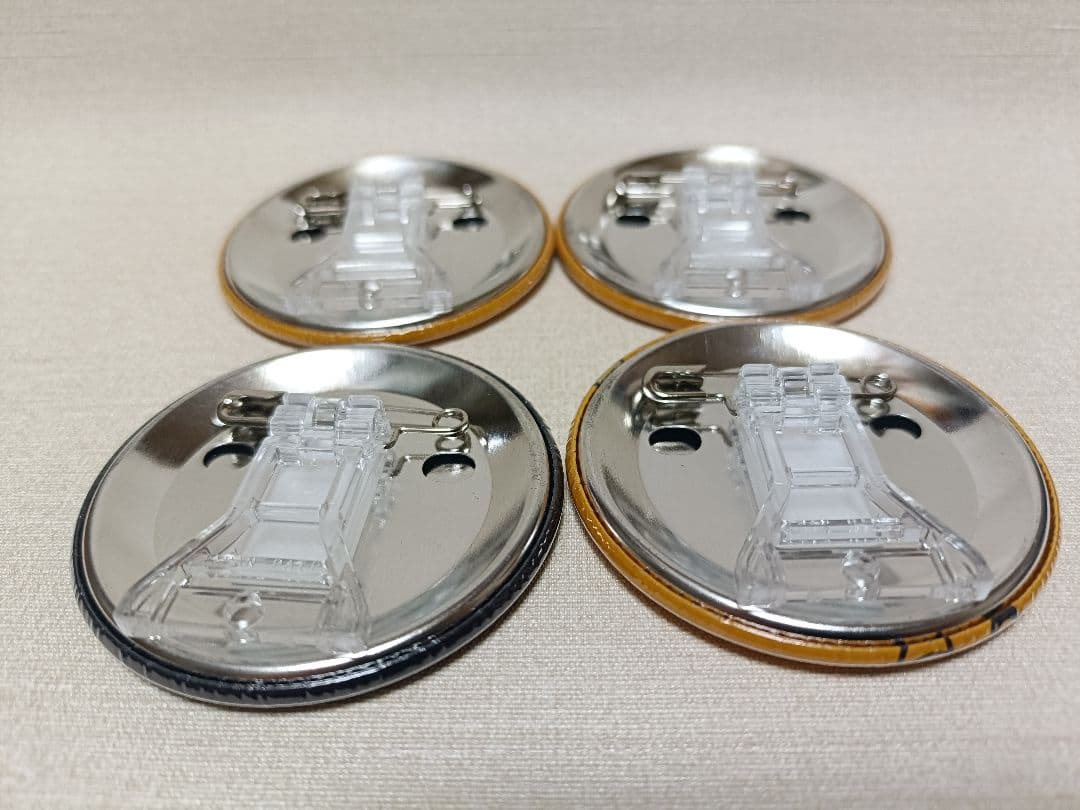 SPY×FAMILY 読売ジャイアンツ 缶バッジ 4点セット