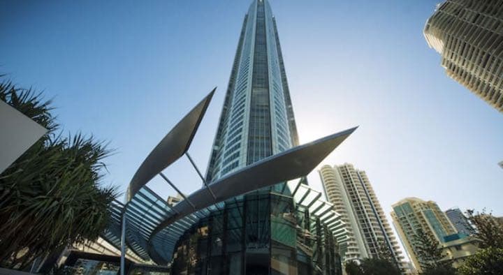 超高層レジデンスQ1タワーゴールドコーストサファイアクリスタルオブジェ