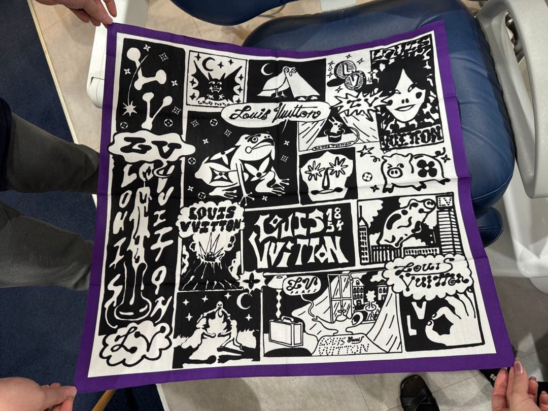 非売品 箱付き LV カレ ハンカチ3枚 巾着1枚セット