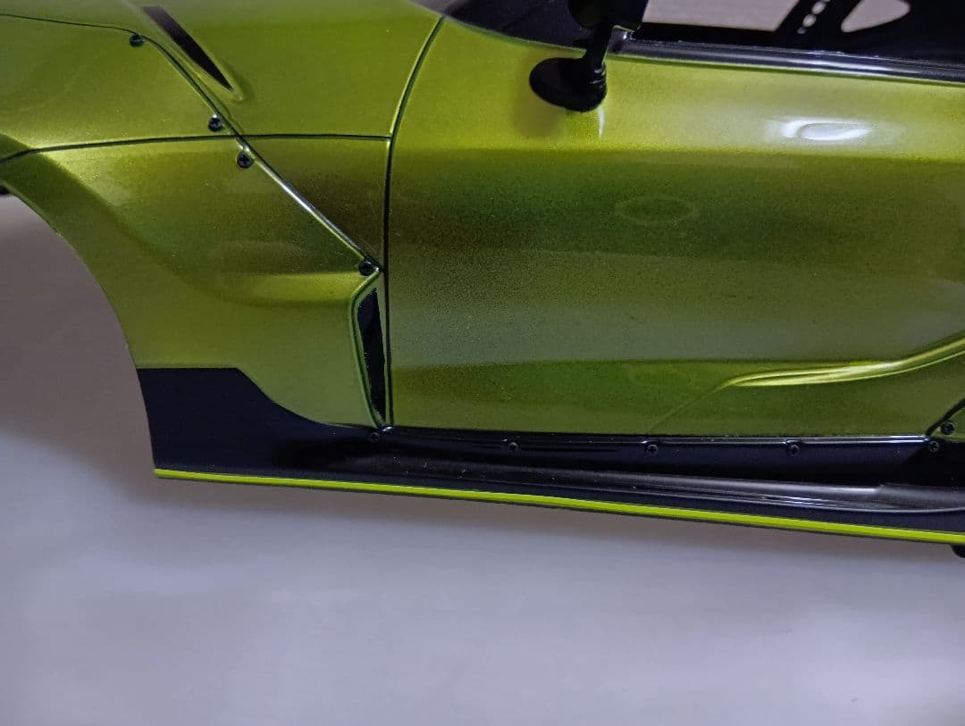 ヨコモのボジイRC SUPRA　SD-GRA90 BA PANDEM GR