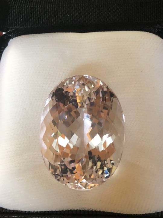 9月誕生石☆クンツァイト　ルース 81.627ct 　ソーティング