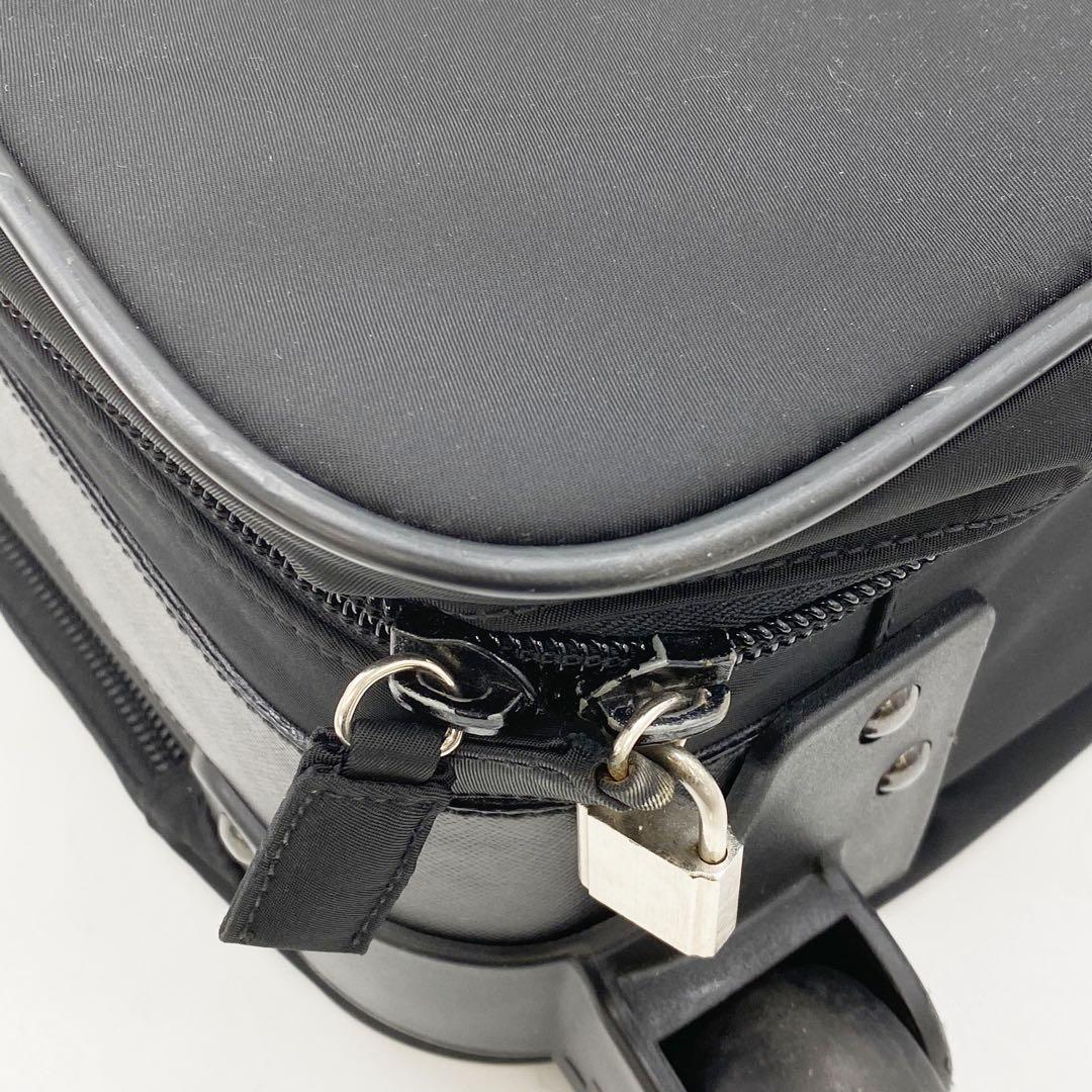 PRADA スーツケースキャリーケースナイロンレザー三角ロゴプレート