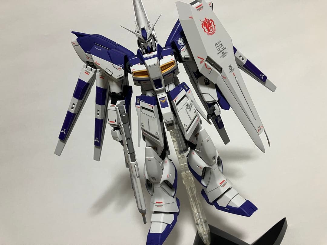 MG ガンプラ 塗装済み完成品　Hi-ν GUNDAM Ver.Ka