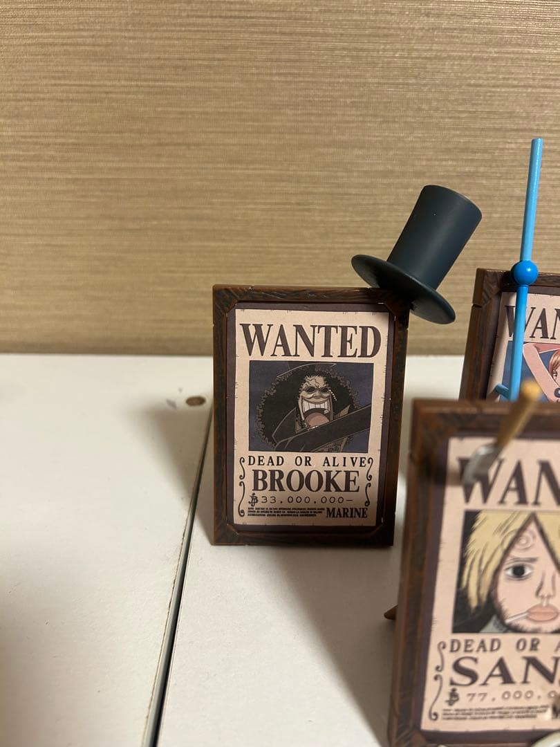 ワンピース 手配書フレームコレクションフィギュア 9種類 - メルカリ