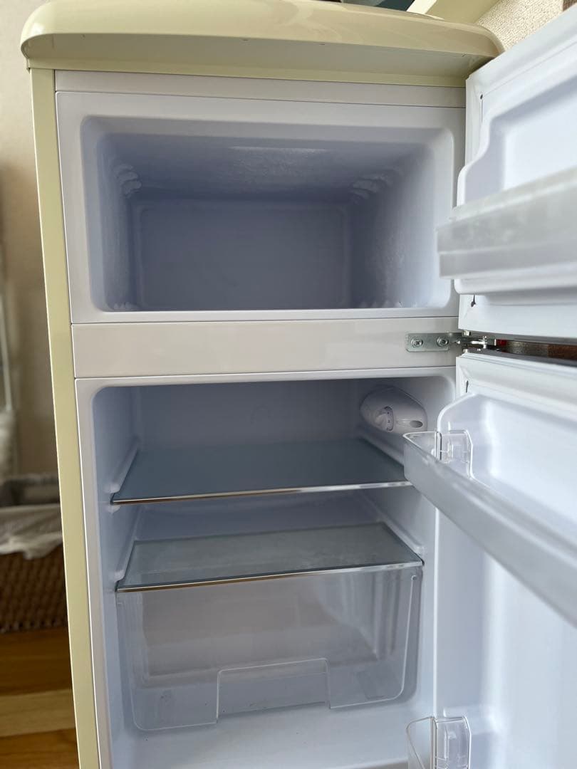 【超美品】2025年製 アイリスオーヤマ ホワイト 冷蔵庫 レトロ