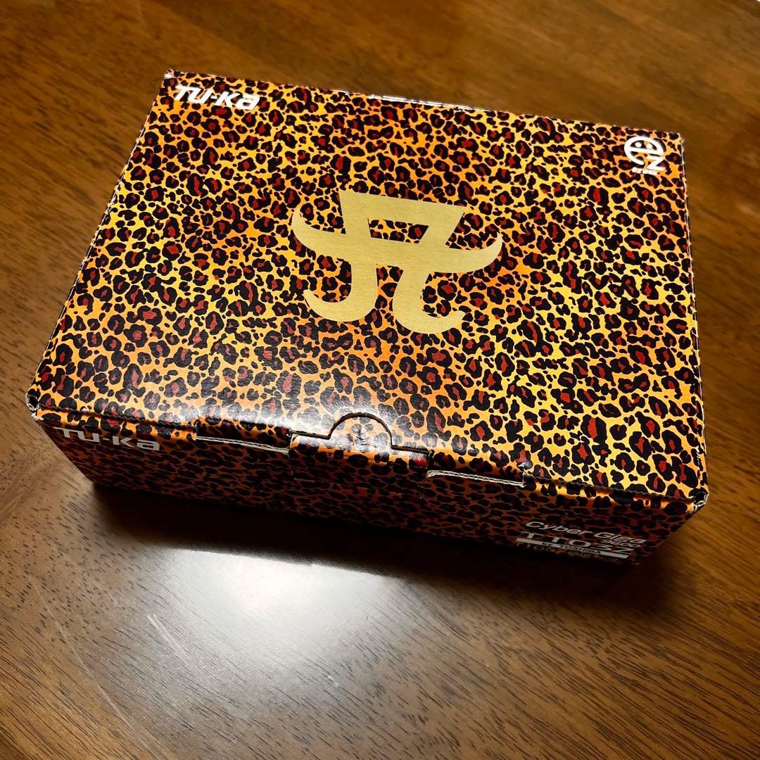 浜崎あゆみデザインモデル ケータイTU-Ka Giga9600 TT03Z 豹柄 - メルカリ