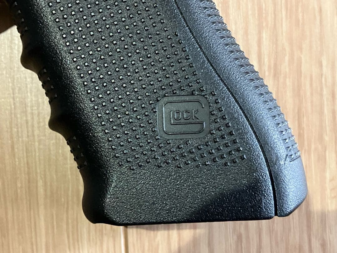 Glock 17 gen4 ガスブロ3本マガジン付き