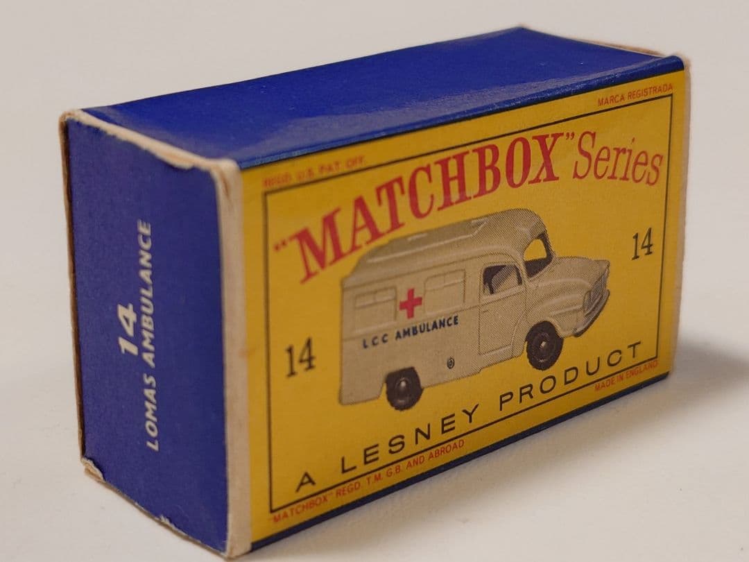 MATCHBOX 　No.14 　LOMAS AMBULANCE