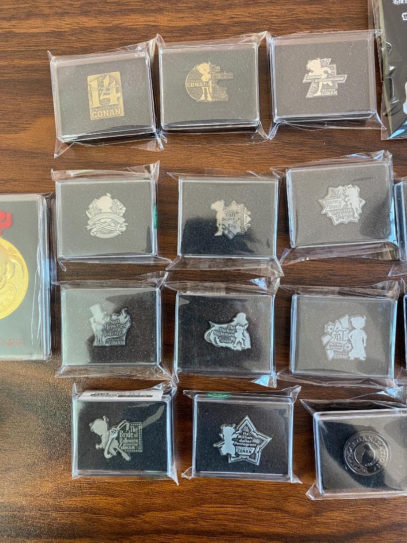 名探偵コナン　劇場版　ピンバッジ　映画　ピンズ