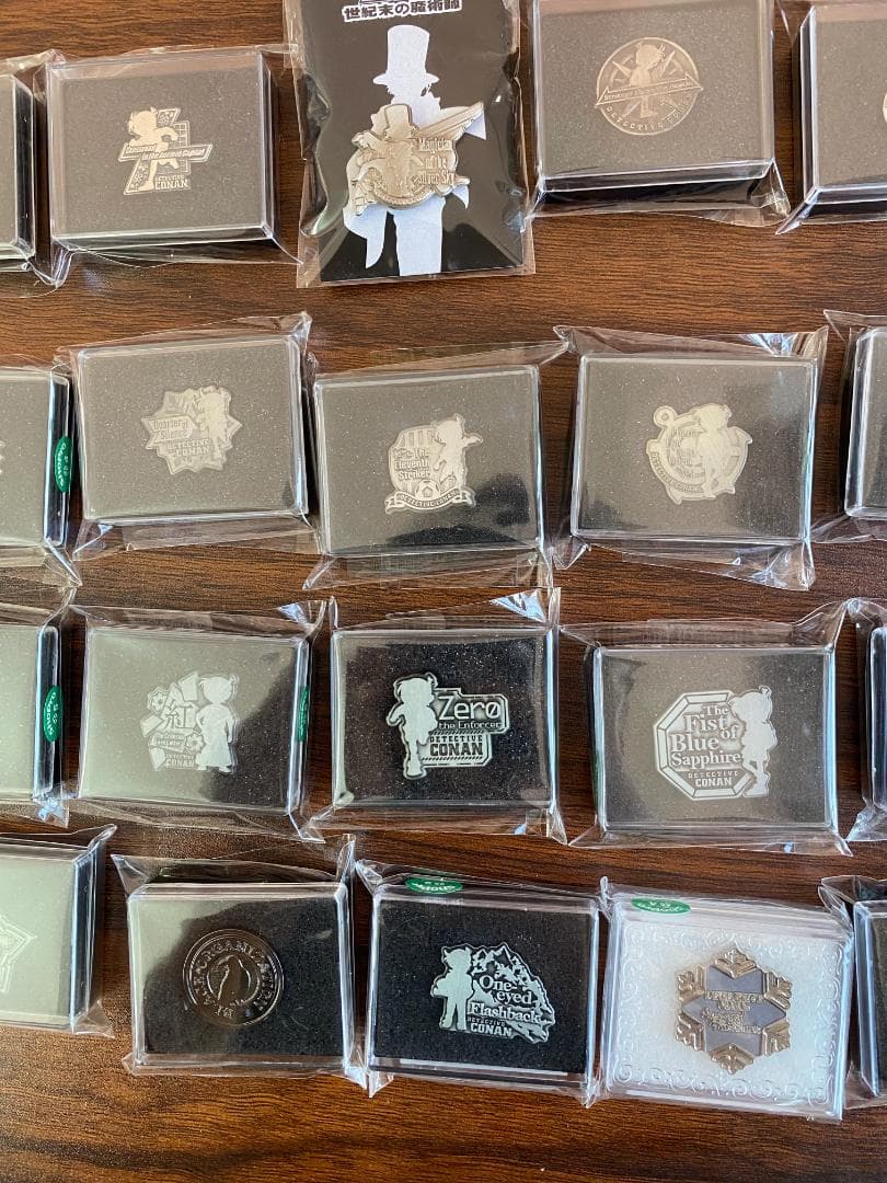 名探偵コナン　劇場版　ピンバッジ　映画　ピンズ