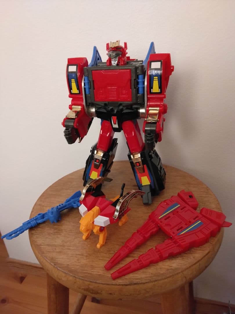 伝説の勇者ダ・ガーン　ドラゴン変形　レッドガイスト