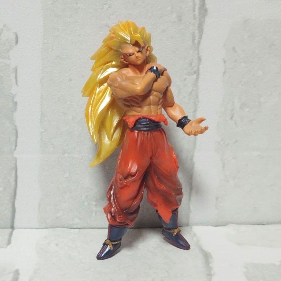 ドラゴンボール ハイグレードカラーリングキーホルダー 孫悟空 - メルカリ