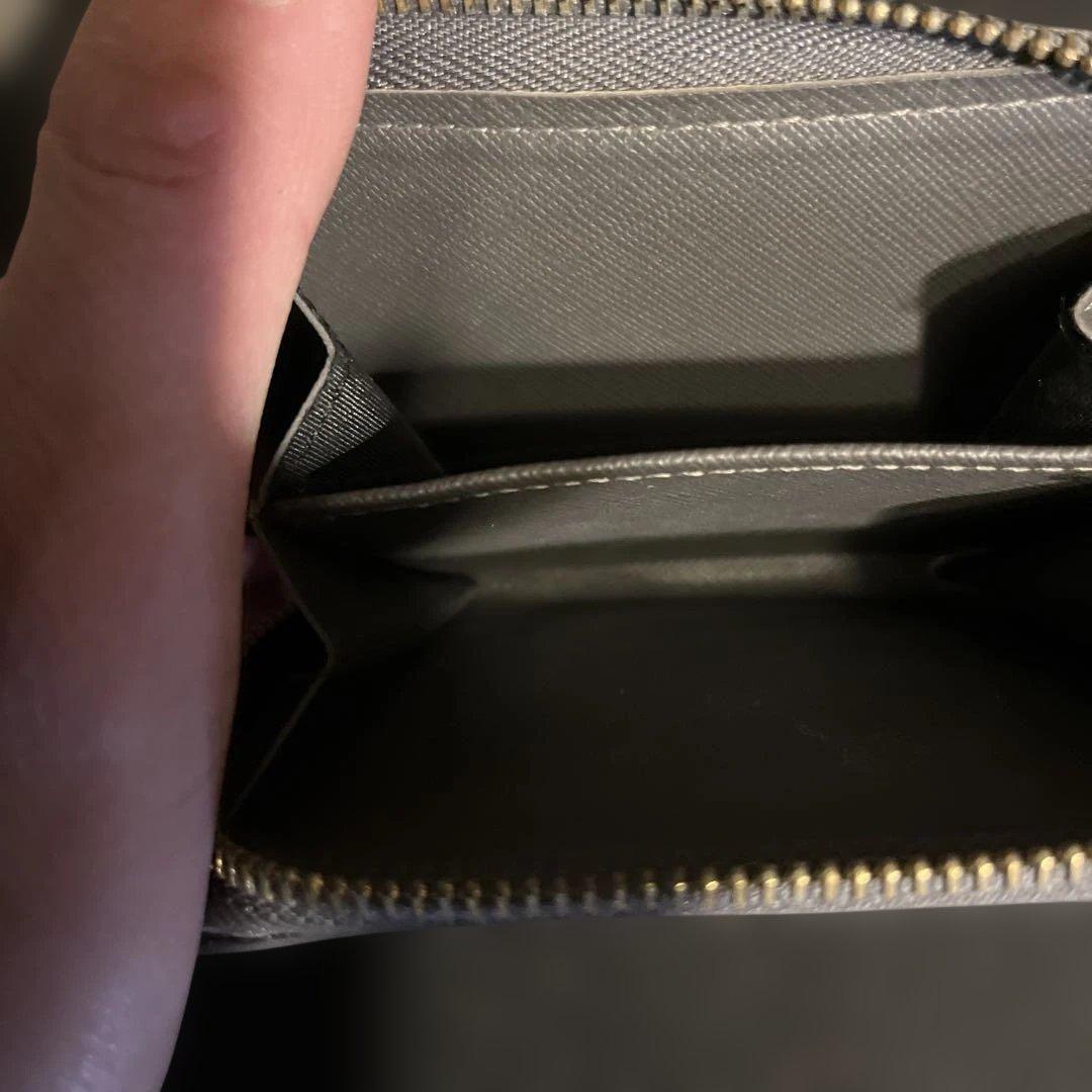 PRADA グレー 小銭入れ財布