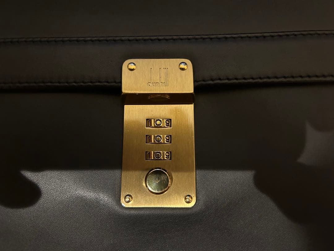 Alfred Dunhill ロック付きクラッチバッグ ブラック