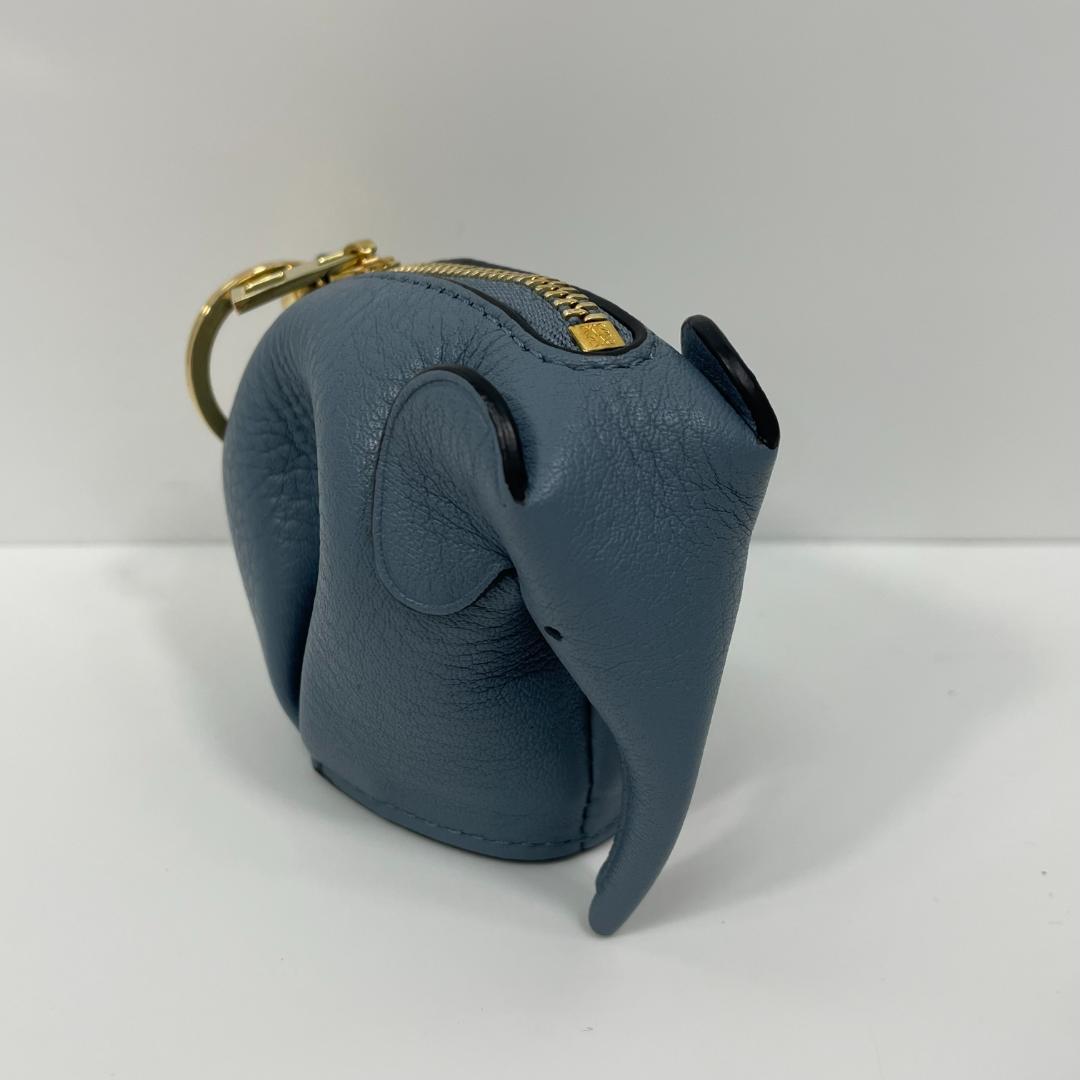 ロエベ エレファント ケース バッグチャーム ブルー MBZ137