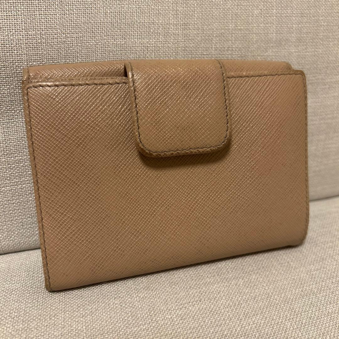 PRADA サフィアーノレザー 二つ折り財布 ベージュ