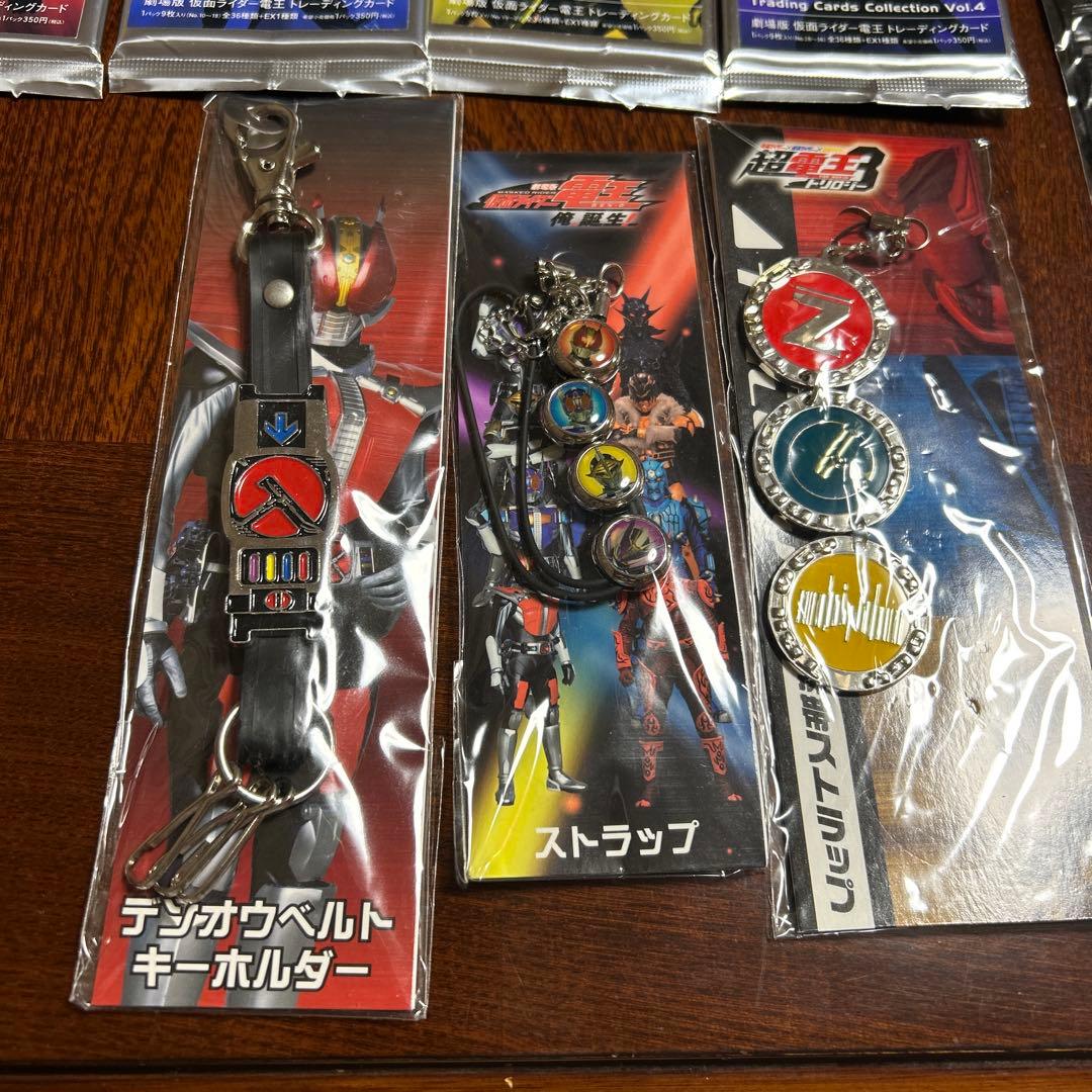 仮面ライダー電王トリガー カードセットとアクセサリー